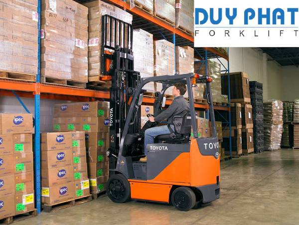 Cách lái xe nâng an toàn, hiệu quả