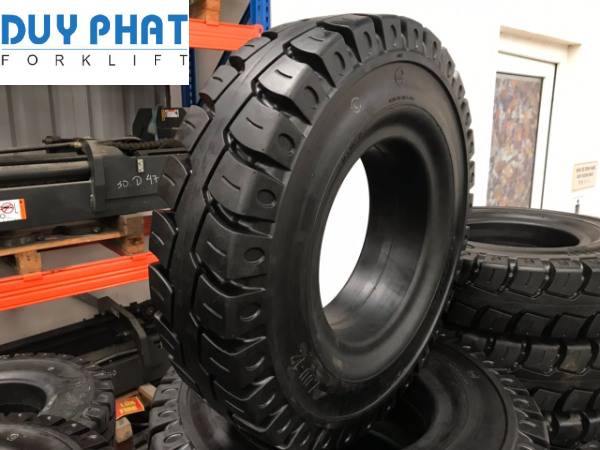 Lốp xe nâng Solimax