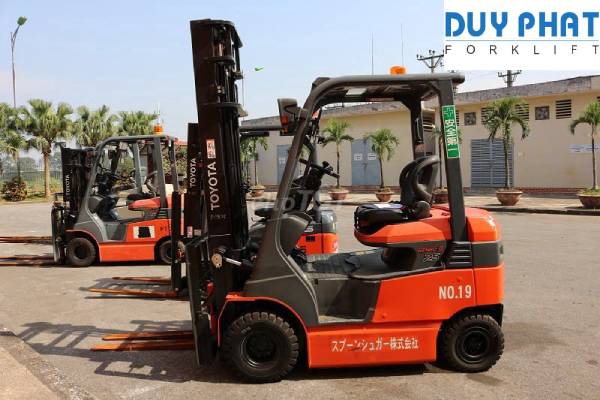 Sử dụng xe nâng điện cũ giúp bảo vệ môi trường