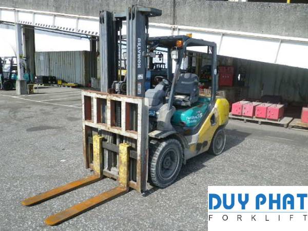 Sử dụng xe nâng giúp cắt giảm chi phí thuê nhân công