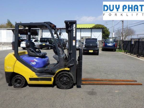 Xe nâng 3 tấn thiết kế khoa học, kiểu dáng nhỏ gọn