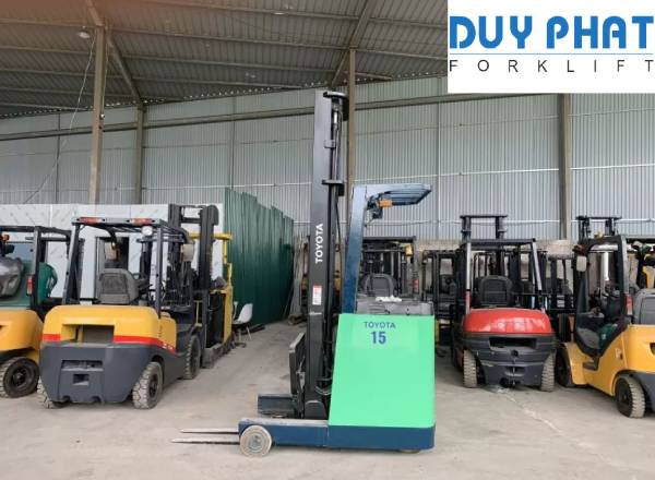 Sử dụng xe nâng điện góp phần tối ưu không gian kho hàng