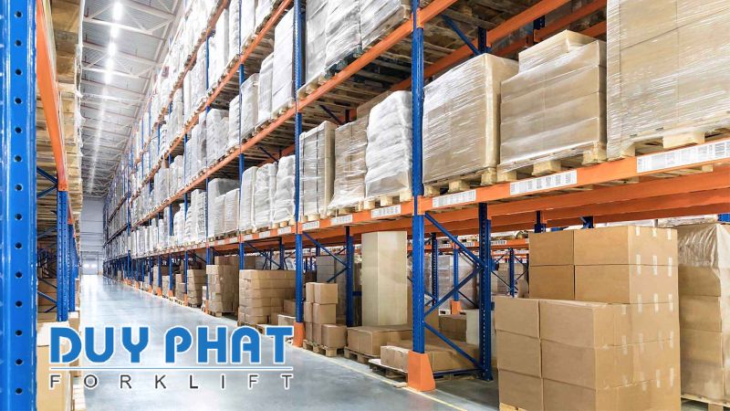 Chức năng của kho hàng là gì? Cách tối ưu cho kho hàng 5 Kho hàng giúp lưu trữ hàng hóa an toàn
