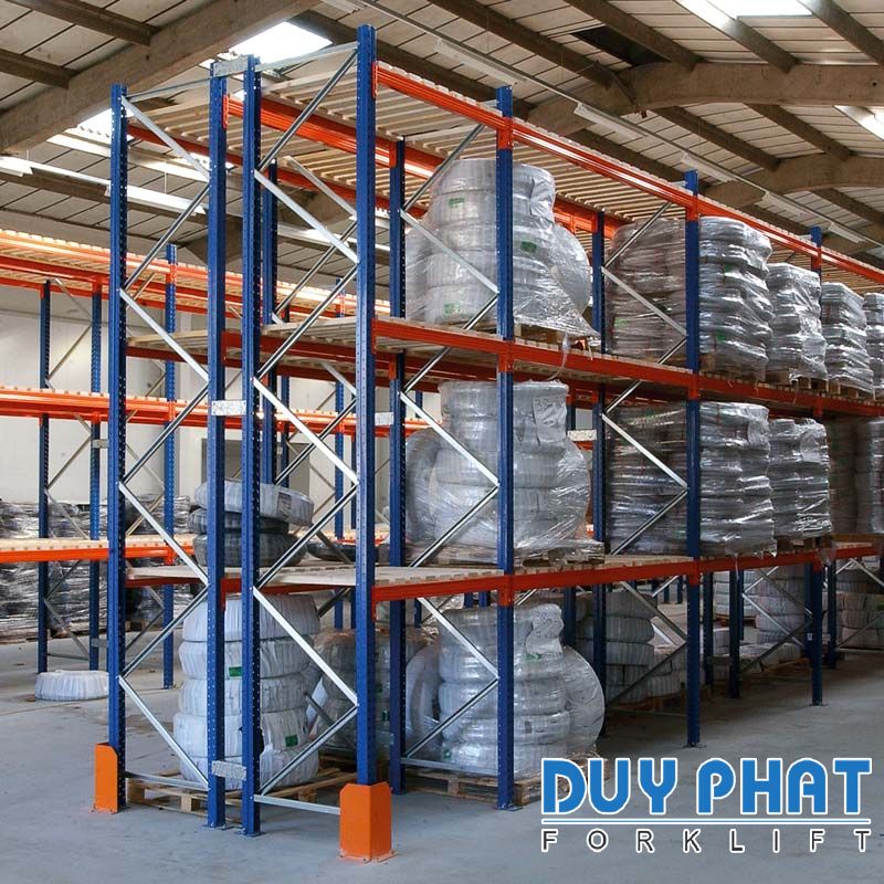 Sử dụng Pallet racking góp phần tối ưu không gian lưu trữ