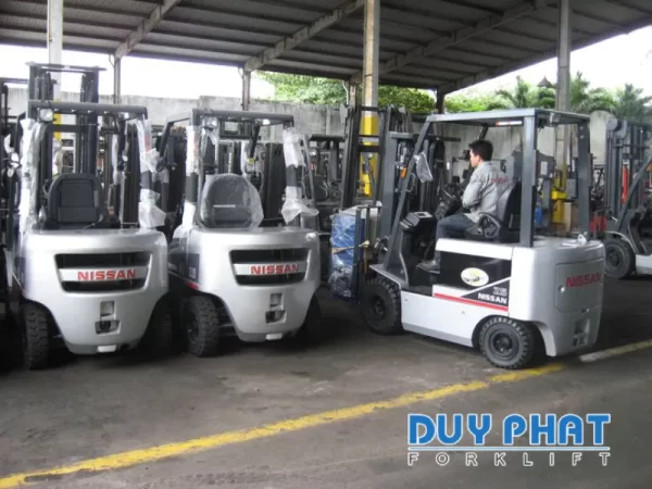 XE NÂNG ĐIỆN VÀ CÂU CHUYỆN TỰ ĐỘNG HÓA