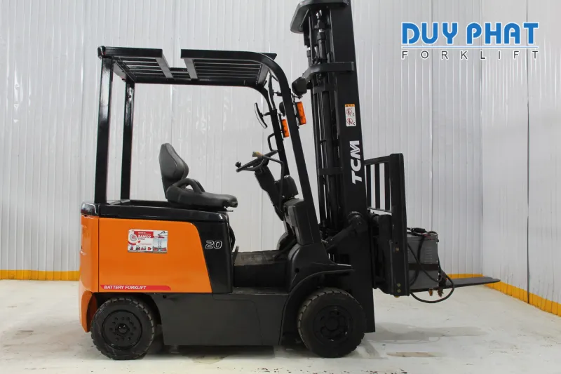 Địa chỉ mua xe nâng điện TCM tại Gia Lai