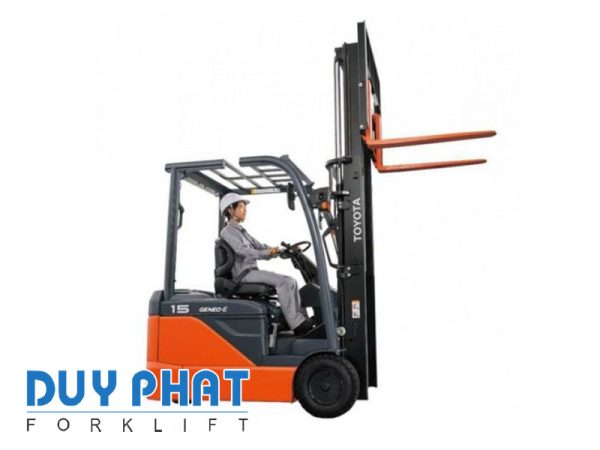 CHỌN XE NÂNG ĐIỆN TIẾT KIỆM NHIÊN LIỆU CHO NHÀ MÁY HOẠT ĐỘNG 2 CA TRÊN NGÀY